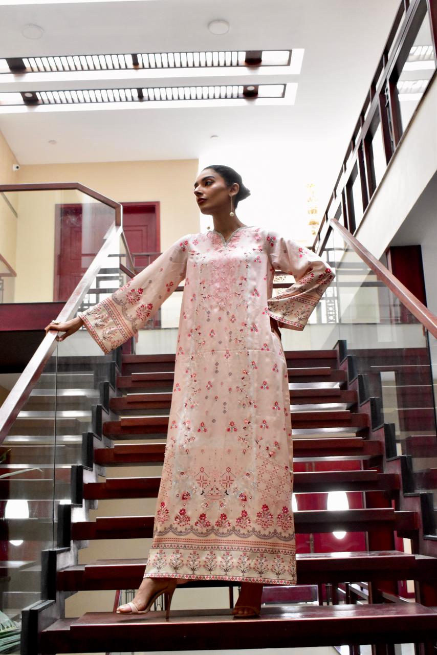 Blush Kaftan - Image 2