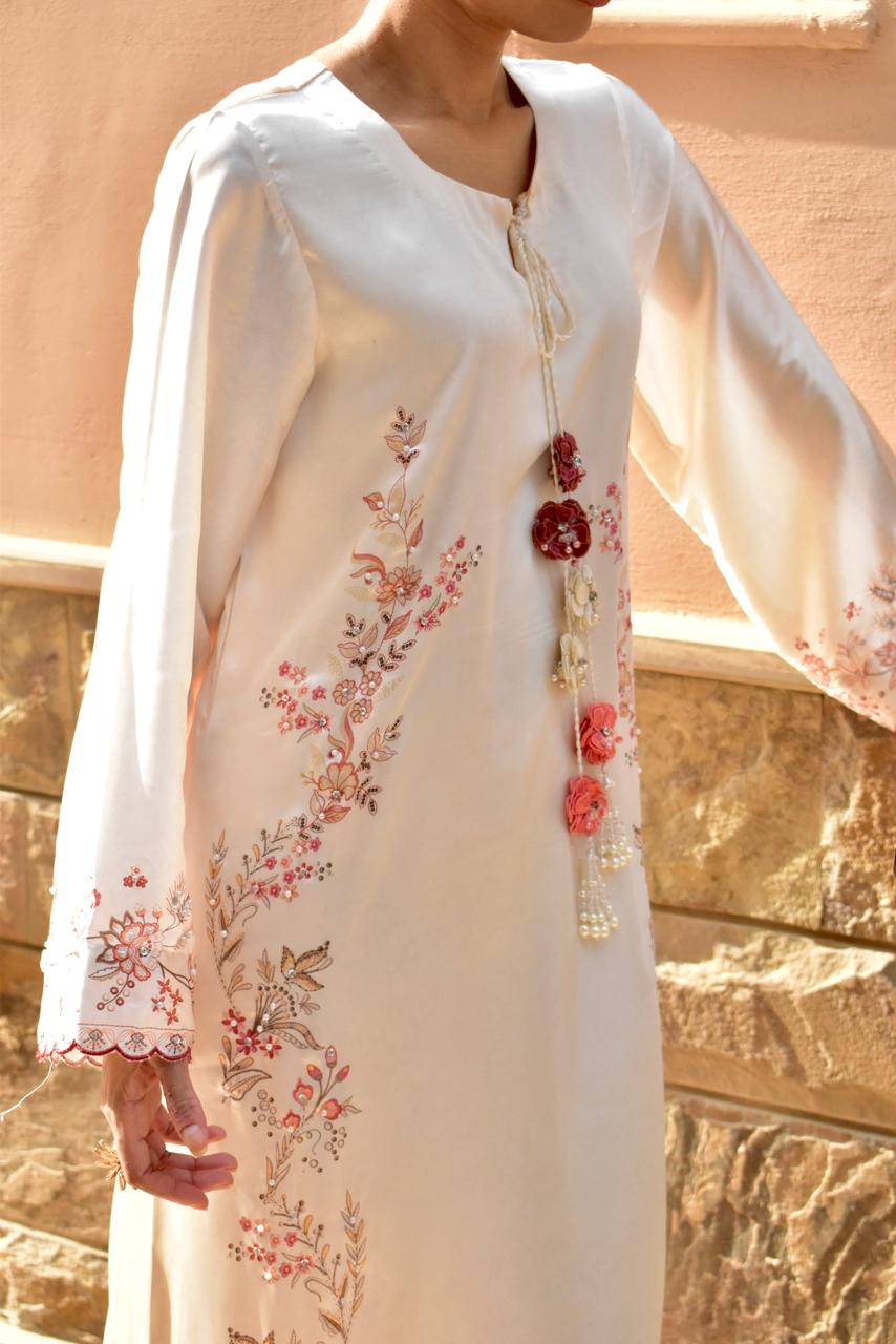 Ivory Kaftan - Image 5